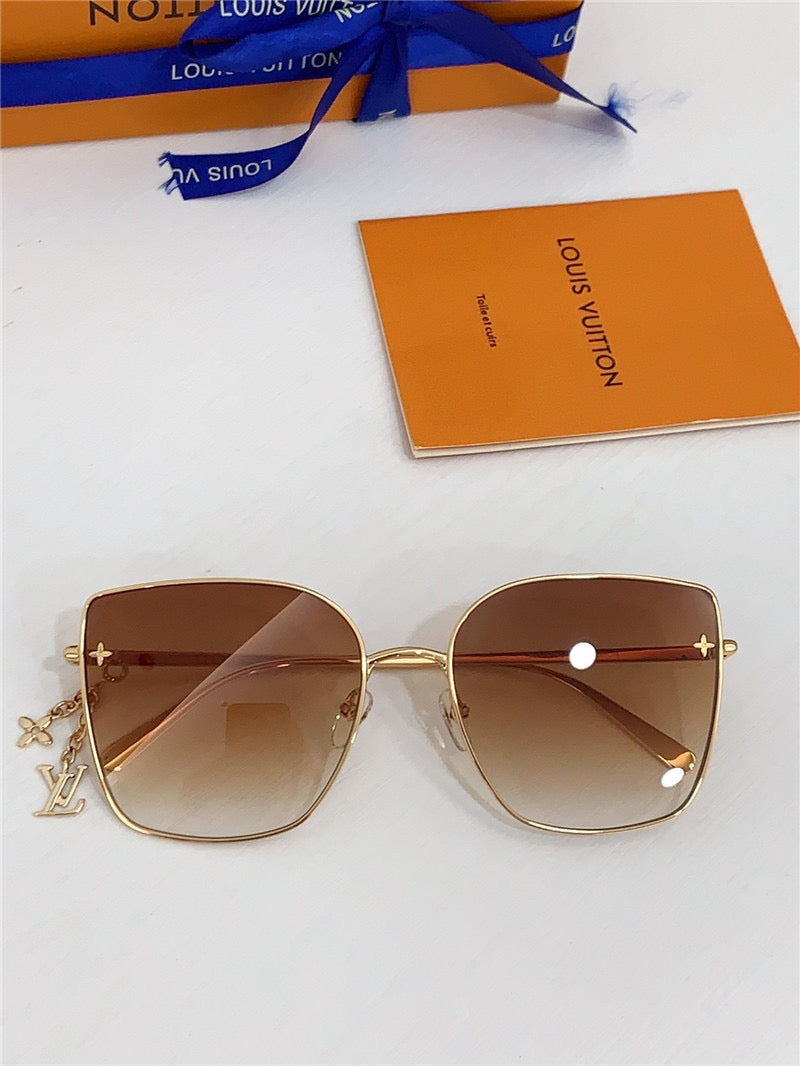 Louis Vuitton Z1720U LV Charm Cat Eye Sunglasses  ✨