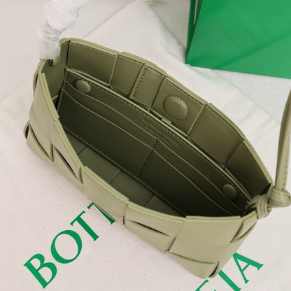 Bottega Veneta Small Cassette Small Intreccio leather bag 💚 - onlinechics.com