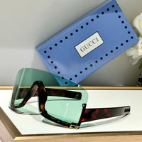 Gucci GG 1637S  Mask Unisex Sunglasses ✨