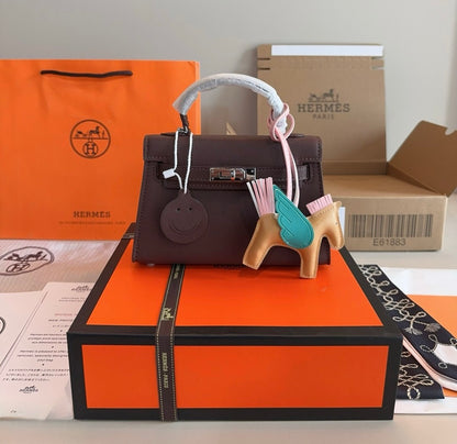 HERMES Hermès Kelly Sellier 20  Epsom Palladium Hardware✨ - onlinechics.com