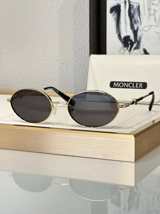 Moncler Tatou Round Sunglasses✨