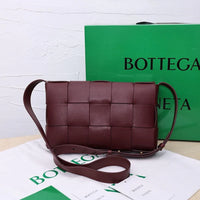 Bottega Veneta Small Cassette Small Intreccio leather bag 💚