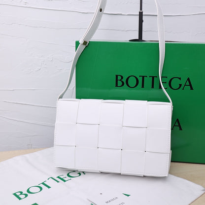 Bottega Veneta Small Cassette Small Intreccio leather bag 💚 - onlinechics.com