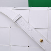Bottega Veneta Small Cassette Small Intreccio leather bag 💚