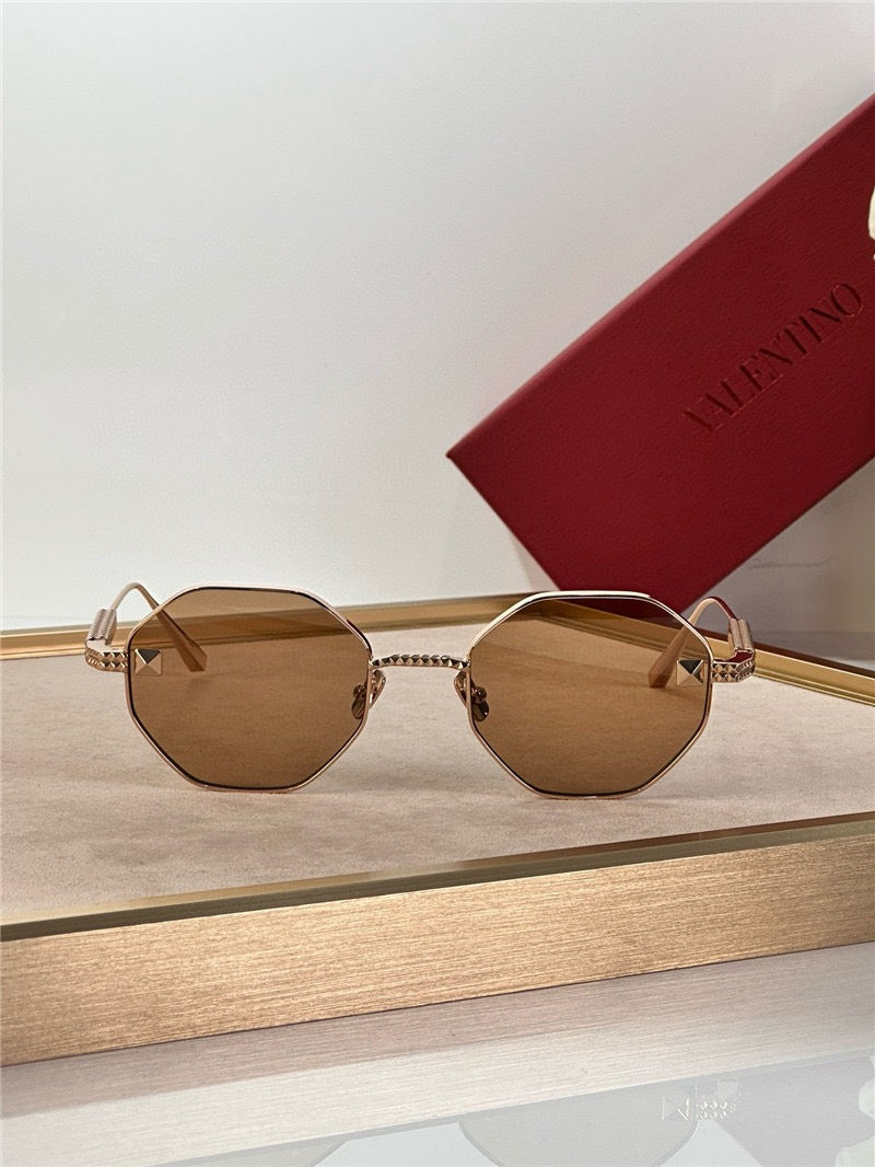 Valentino V STUD VLX 122C Sunglasses✨