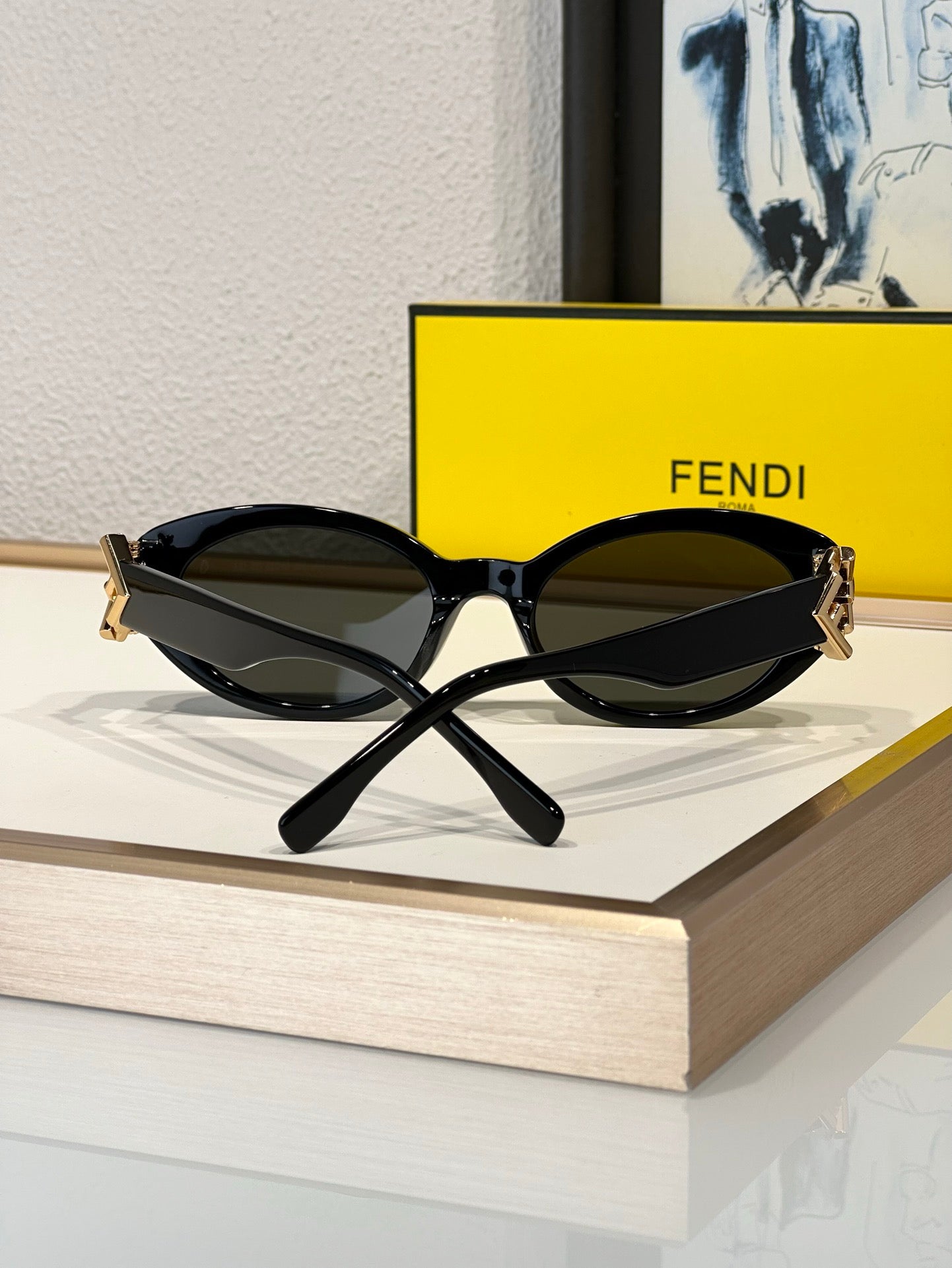 FENDI FF Logo Fendi Diamond Black Acetate Oval Sunglasses✨$560