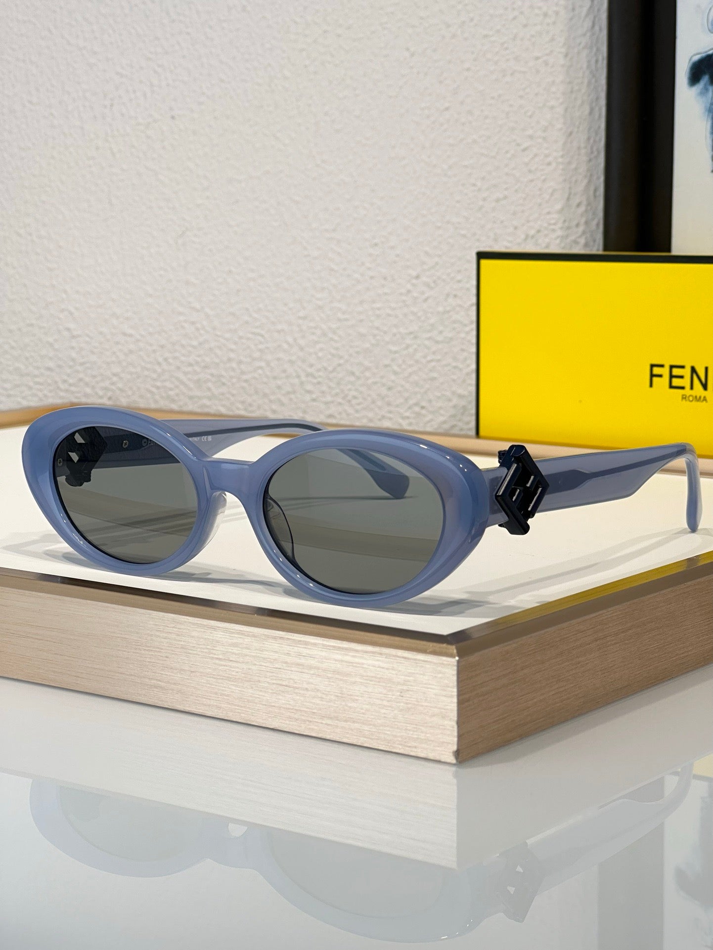 FENDI FF Logo Fendi Diamond Black Acetate Oval Sunglasses✨$560