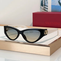 Valentino Vain Light VG0014S 001 Sunglasses✨