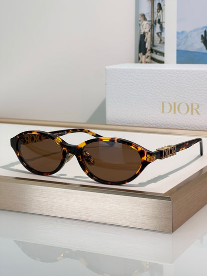 DIOR CD DiorTreasure R1I Black Oval Sunglasses ✨