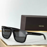 TOM FORD Buckley-02 TF906-N 01A  🔱
