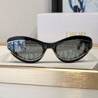 DIOR DiorMeteor B1I Cat Eye 146mm Sunglasses✨