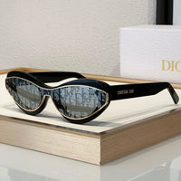 DIOR DiorMeteor B1I Cat Eye 146mm Sunglasses✨