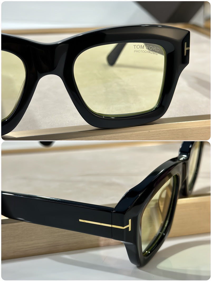 TOM FORD ILLIAS TF1554 Sunglasses 🔱