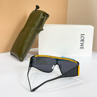 LOEWE  Signature LW40202U 02A - As Seen On Kim Kardashian  ✨