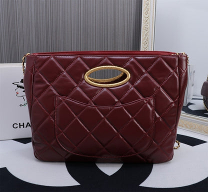 CHANEL LOOK 18 CLUTCH NEW Collection 24 Fall-Winter✨ - onlinechics.com