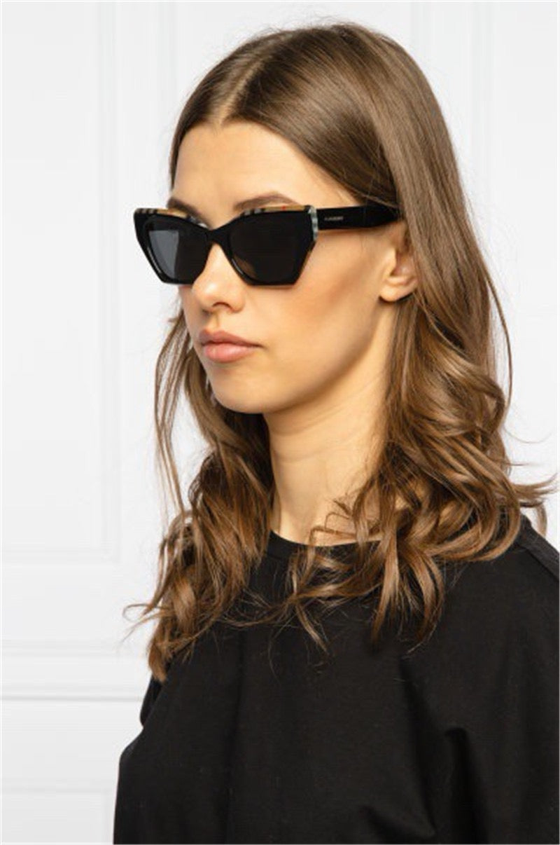 Burberry Sunglasses Women's  4299/383013  ✨