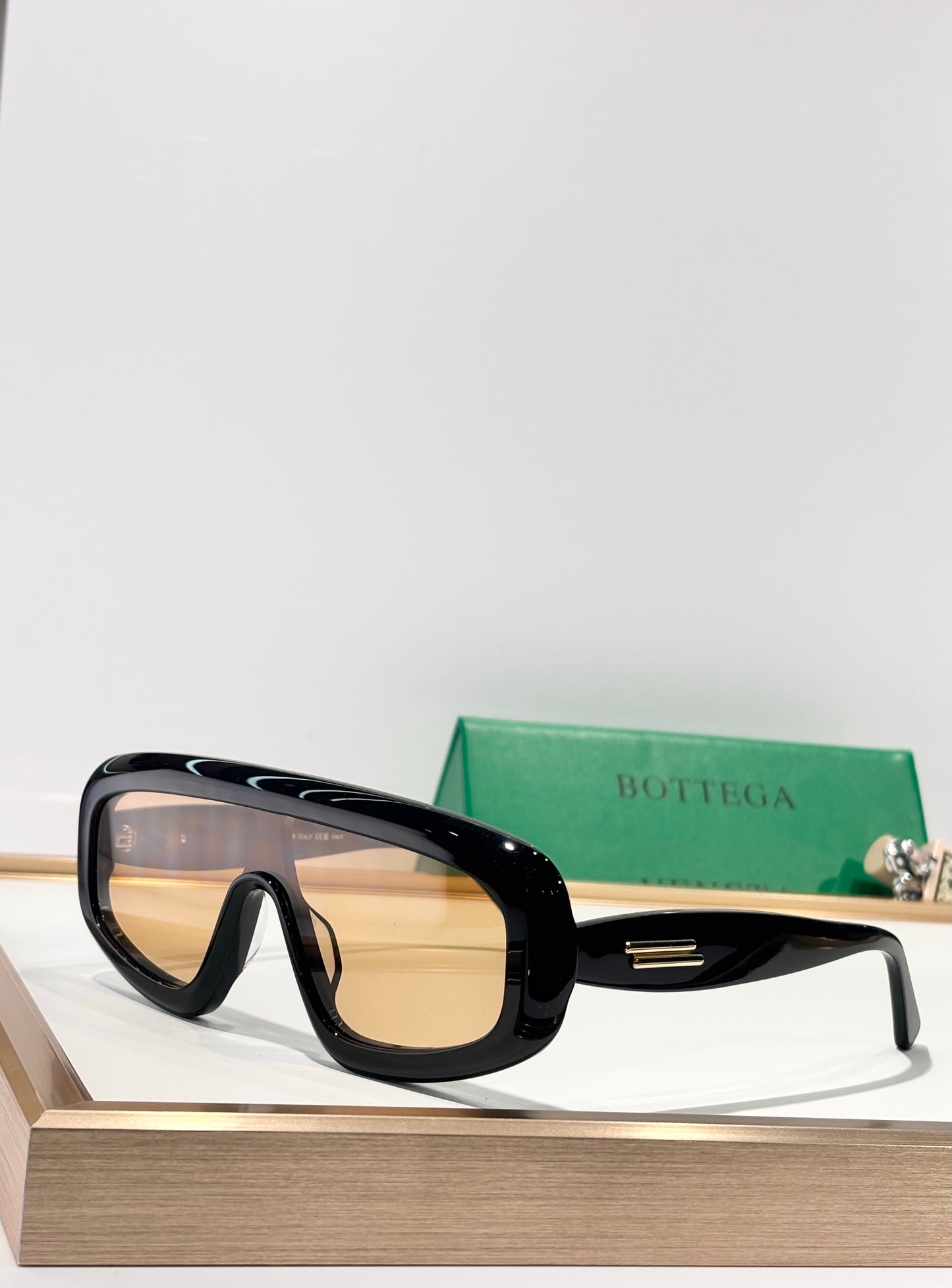 BOTTEGA VENETA  BV1281S 001 - As Seen On Tracee Ellis Ross & Pooja Hegde Sunglasses💚