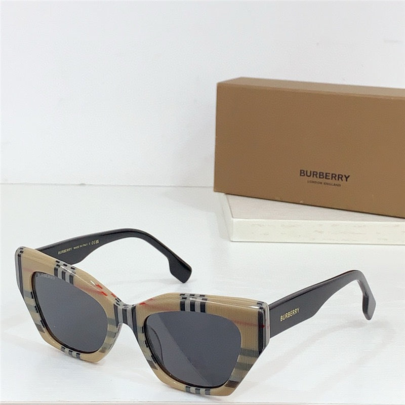 Burberry Sunglasses Women's  4299/383013  ✨