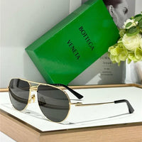 BOTTEGA VENETA BV1302S Minimalist Sunglasses💚