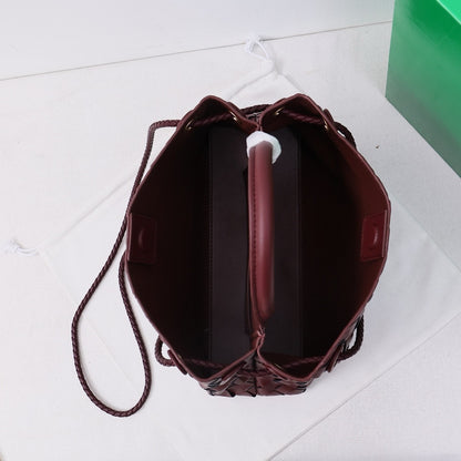 - Bottega Veneta Small Andiamo leather bag 💚 - onlinechics.com