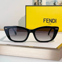 FENDI FF FENDI INTERLACE FE40171I Sunglasses✨