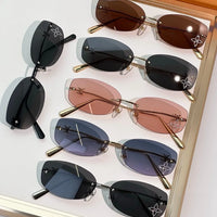 Louis VuittonZ2803U LV Glam 2.0 Oval Sunglasses✨