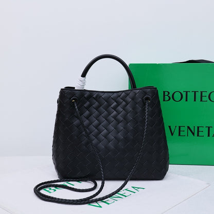 Bottega Veneta Medium Andiamo leather bag 💚 - onlinechics.com