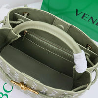 Bottega Veneta Medium Andiamo leather bag 💚