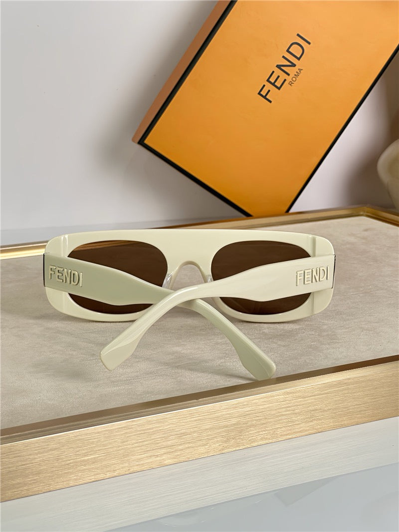 FENDI FF 40095 Logo Fendigraphy Sunglasses✨