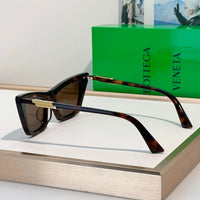 BOTTEGA VENETA BV1446 Snap Ribbon 53MM Cat-Eye Sunglasses 💚