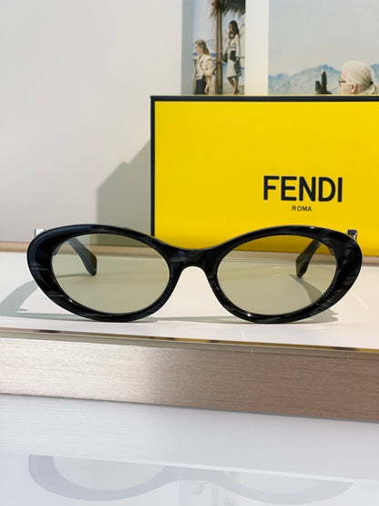 FENDI FF Diamonds FE40140U 56V Sunglasses✨ - onlinechics.com