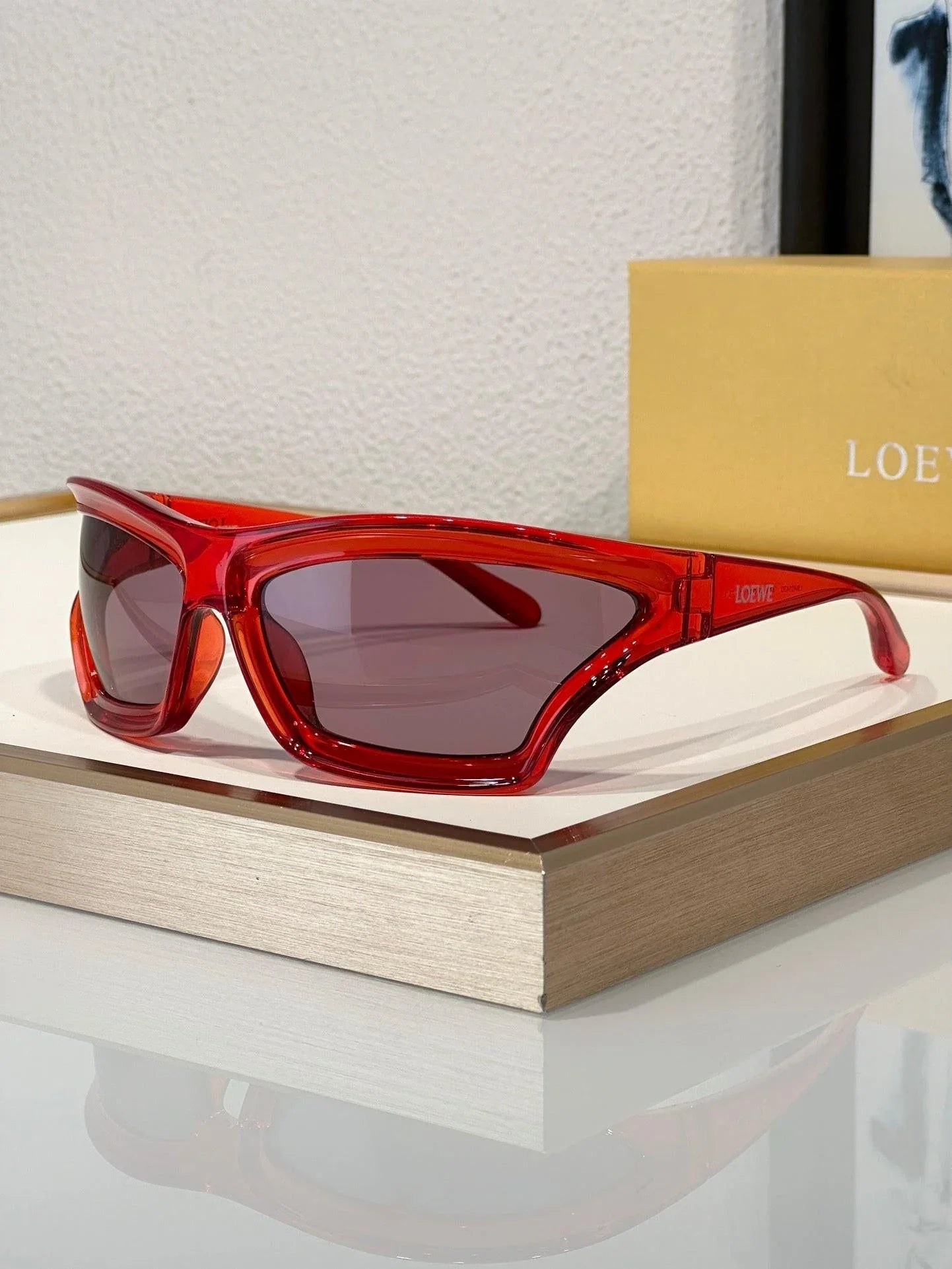 Loewe x PAULA\'S IBIZA Women Sunglasses Red Smoke Wraparound LW40143U 66A Loewe Men Sunglasses Black Smoke Wrap LW40143U PAULA main image 2