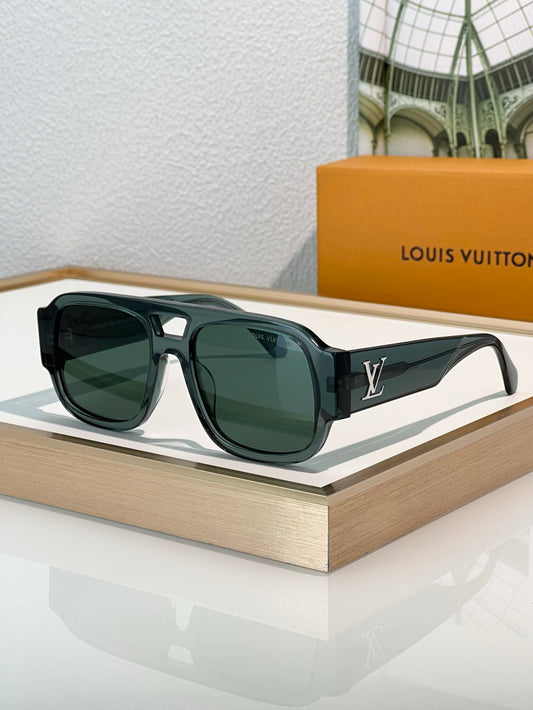 Louis Vuitton Z2613E New LV Clash Pilot Sunglasses ✨