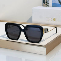 Dior  30Montaigne S6U CD 40083U Rectangular Sunglasses✨