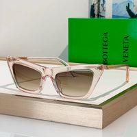 BOTTEGA VENETA BV1446 Snap Ribbon 53MM Cat-Eye Sunglasses 💚