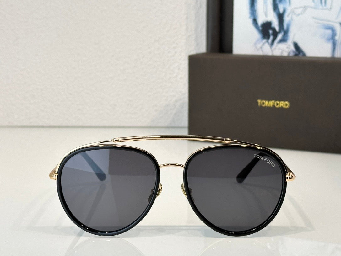 TOM FORD Sunglasses TF 748 Curtis 01D 59mm Polarized TF748s ✨