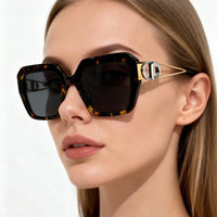 Dior  30Montaigne S6U CD 40083U Rectangular Sunglasses✨