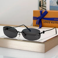 Louis VuittonZ2803U LV Glam 2.0 Oval Sunglasses✨