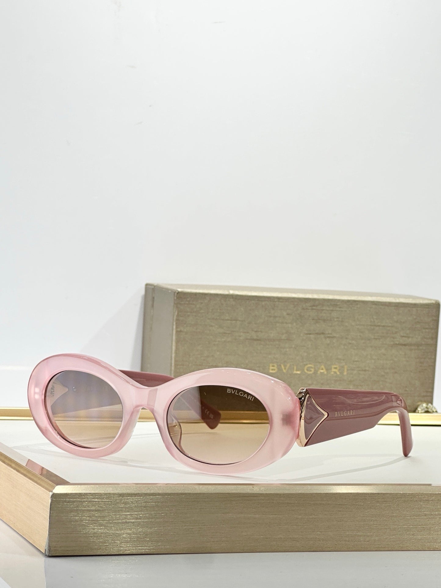 BVLGARI Bvlgari Diva'S Dream Calla BV 40070I 01A Sunglasses ✨ - onlinechics.com