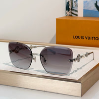 Louis Vuitton Z3167U LV Jewel Pearl Square Sunglasses  ✨