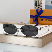 Louis VuittonZ2803U LV Glam 2.0 Oval Sunglasses✨