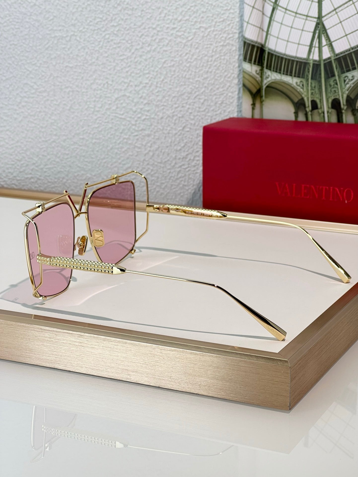 -   Valentino V-LIGHT VLS116 - AS SEEN ON JENNIFER LOPEZ Sunglasses✨