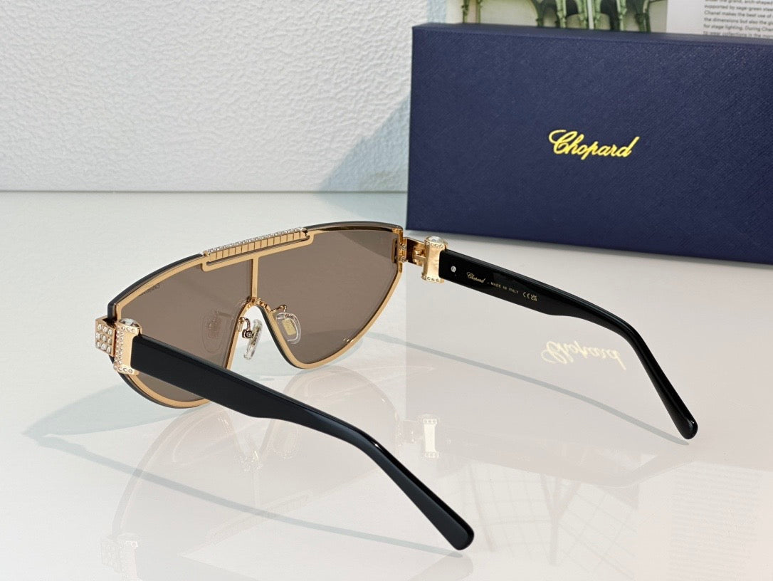 Chopard  Limited Edition SCHF09S Swarovski Crystals Sunglasses   ✨