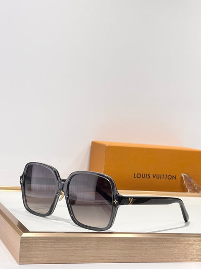 Louis Vuitton Z3044E LV Aura Square Sunglasses  ✨