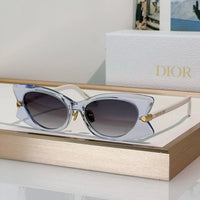 DIOR Dior DiorButterfly S2F Black Rectangular Sunglasses ✨