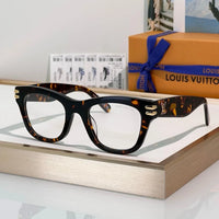 Louis Vuitton Z2927U LV Midnight Cat Eye Sunglasses   ✨