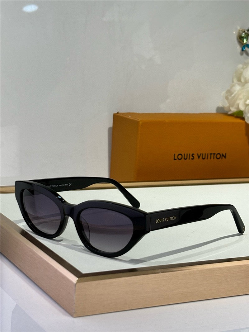 Louis Vuitton Z2481U LV Essential Cat Eye Sunglasses ✨