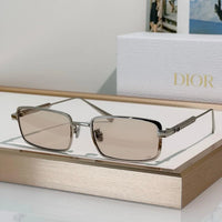 DIOR DiorCannage S2U Rectangular Sunglasses ✨