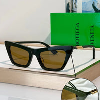 BOTTEGA VENETA BV1446 Snap Ribbon 53MM Cat-Eye Sunglasses 💚