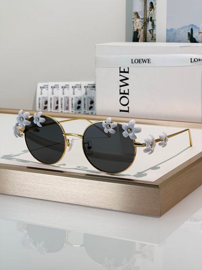 - LOEWE LW 40173 U 30E Oval Sunglasses ✨ - onlinechics.com
